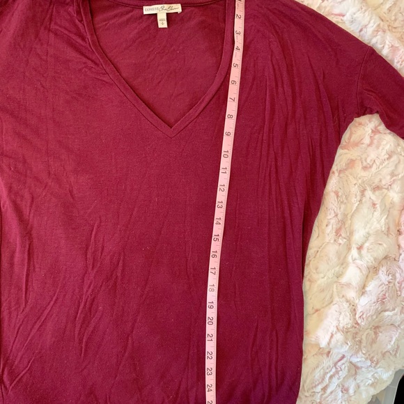 Maroon Express One-Eleven v neck tee - Picture 5 of 9